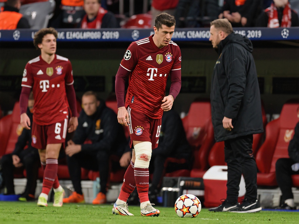 “两年心血白费！穆勒前年16块名表被盗，损失近400万”